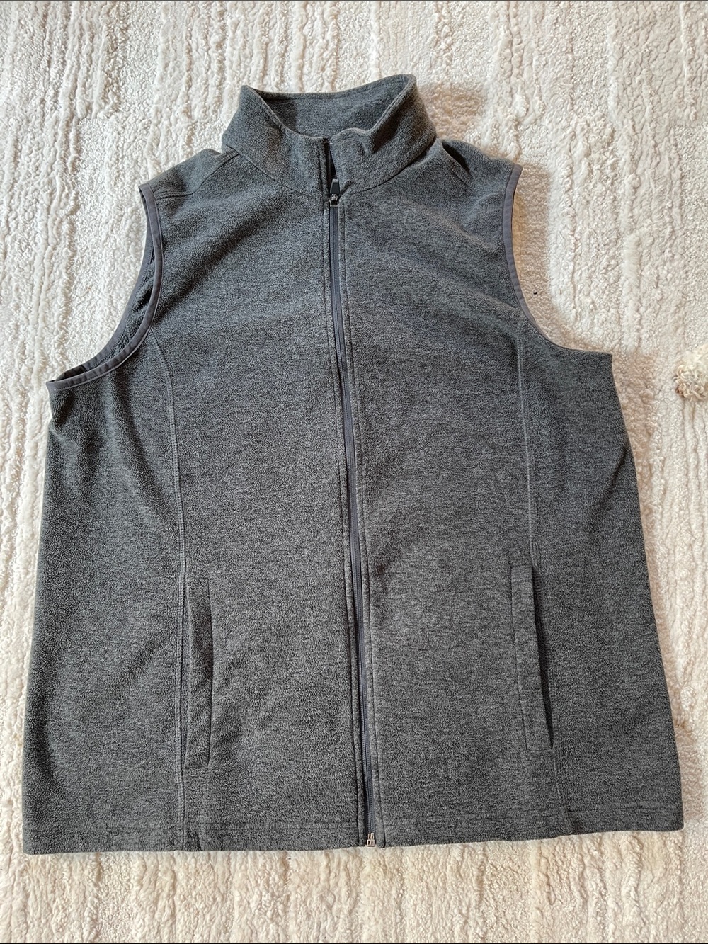 Lands' End Heather Gray Full-Zip Fleece Vest men’s large
